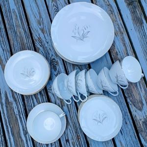 VINTAGE Kayson's China Golden Rhapsody 1961 Dinnerware Bell Floral 31 Piece